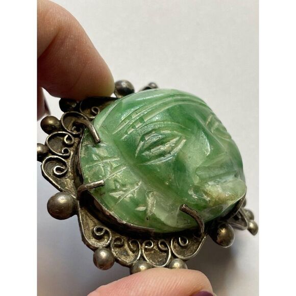 Vintage Silver Carved Green Stone Face Mask Brooch Pin - Picture 10 of 13